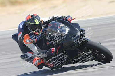 media/Sep-20-2025-Race Pace (Sat) [[d4e1b33f4d]]/Verified/Turn 10 Inside (1125am)/